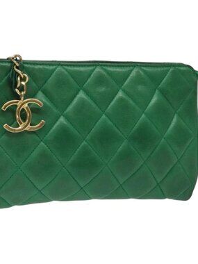 CHANEL Matelasse Pouch Leather Green Gold CC Auth MX240
